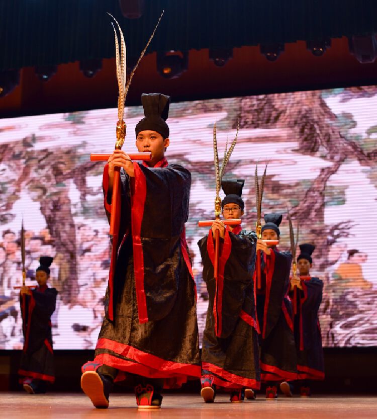 "周礼·佾舞"亮相深职院 千年文化遗产得以传承