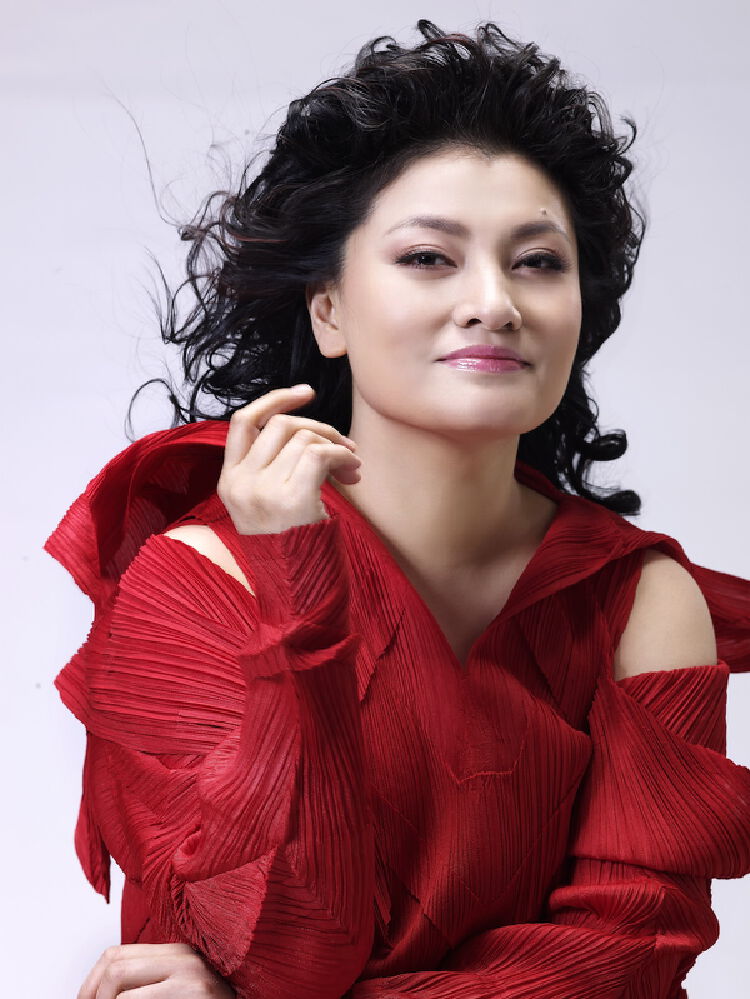 么红携手孙砾来深举办今夜星光灿烂演唱会