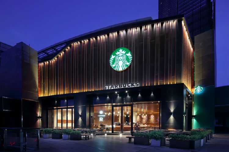 星巴克深圳首家高端臻选店开业 一同探索鹏城元素
