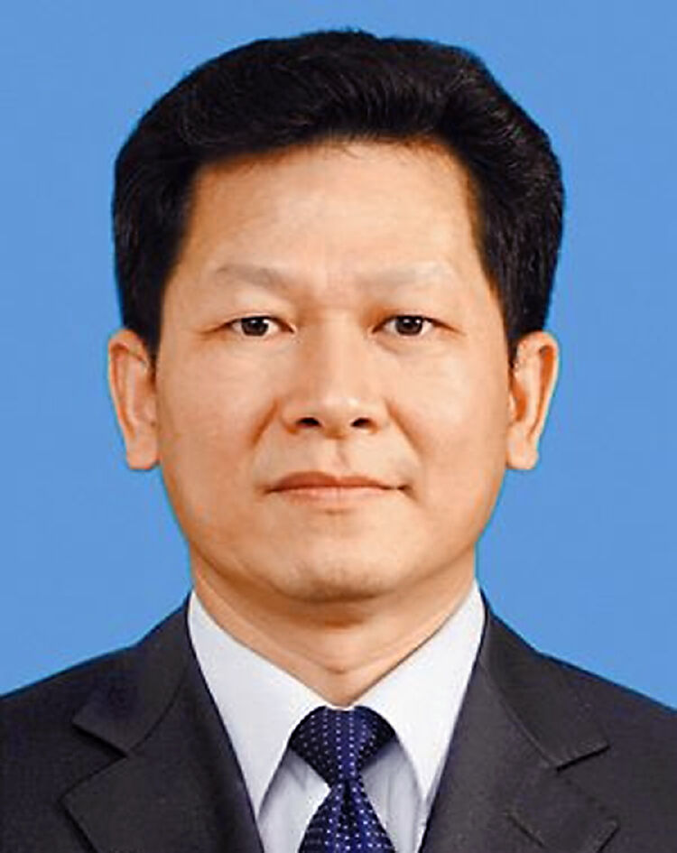 读创资料图片 图片来源:深圳政府在线 ▲李廷忠(深圳市人民政府党组