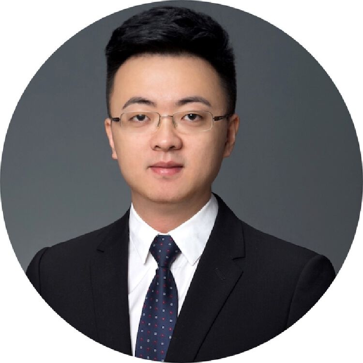 李凯龙就是其中一位在"冬天"起步的创业者.