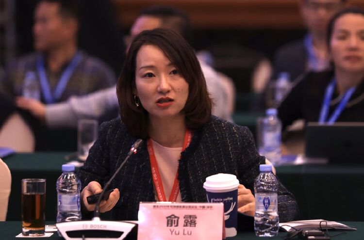 深圳市城市规划设计研究院副总工程师俞露表示,深圳从城市规划的第一