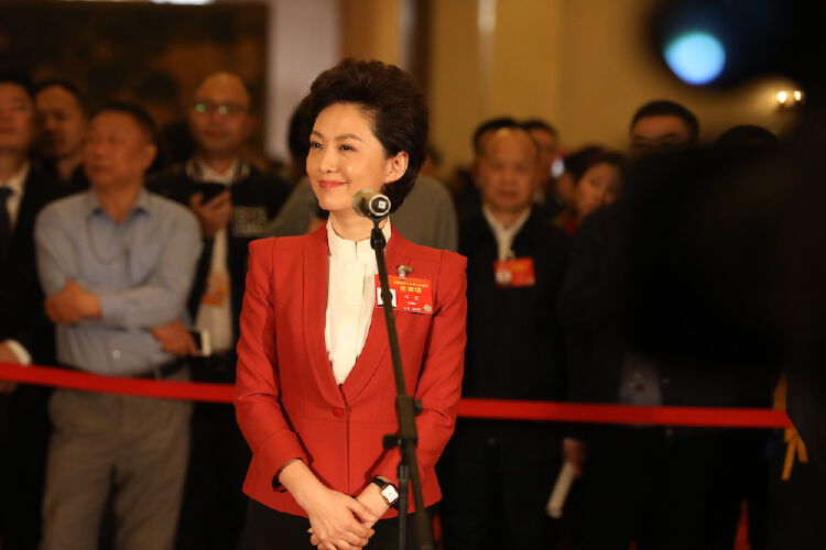 全国两会首场委员通道掀起"5g热"