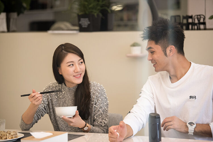 廖锡荣,纪思清本期节目中,廖锡荣践行与金美黎一同返港的承诺,还