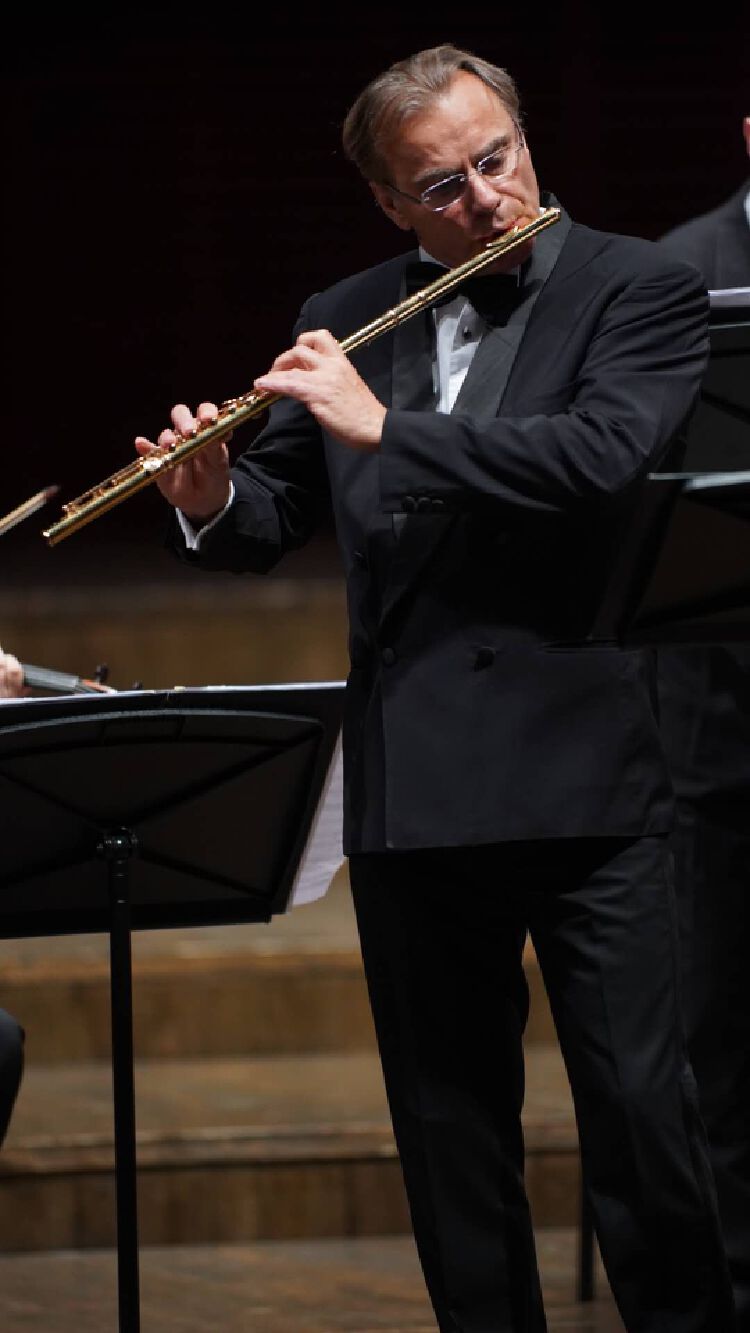 长笛演奏家格里米内利献演深圳奏响经典版探戈版四季