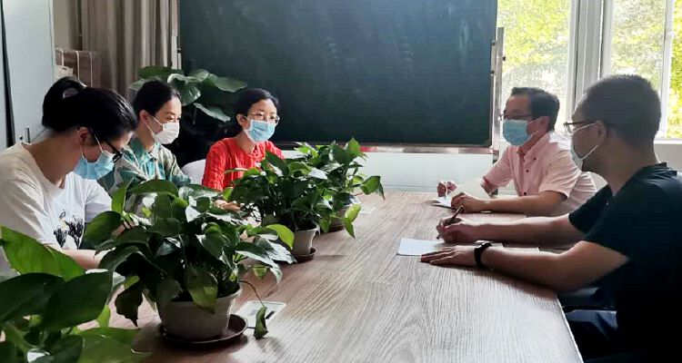 奋斗的青春美丽的行吟华侨城中学8090后教师风采录四