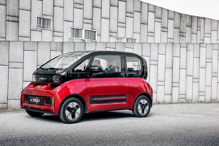 又一"萌车"来啦 新宝骏e300正式登场