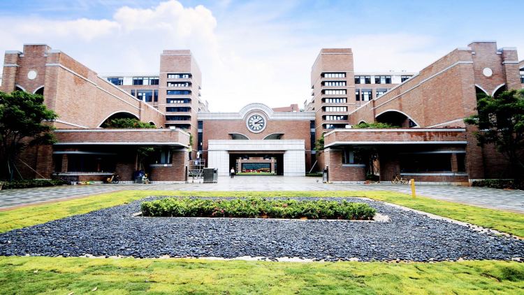 深圳中学泥岗校区九月迎新