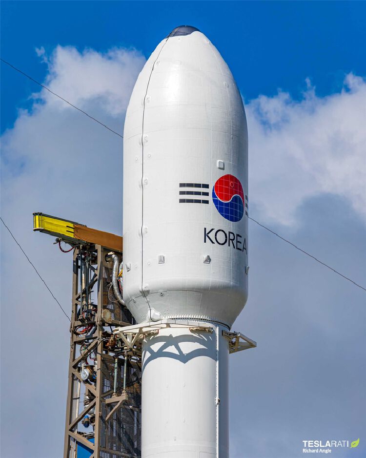 spacex首次回收两片火箭整流罩,发射成本可降低600万美元