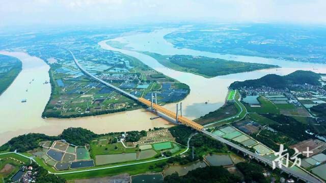珠江水系内河货运量突破10亿吨!绿色水运助力大湾区建设