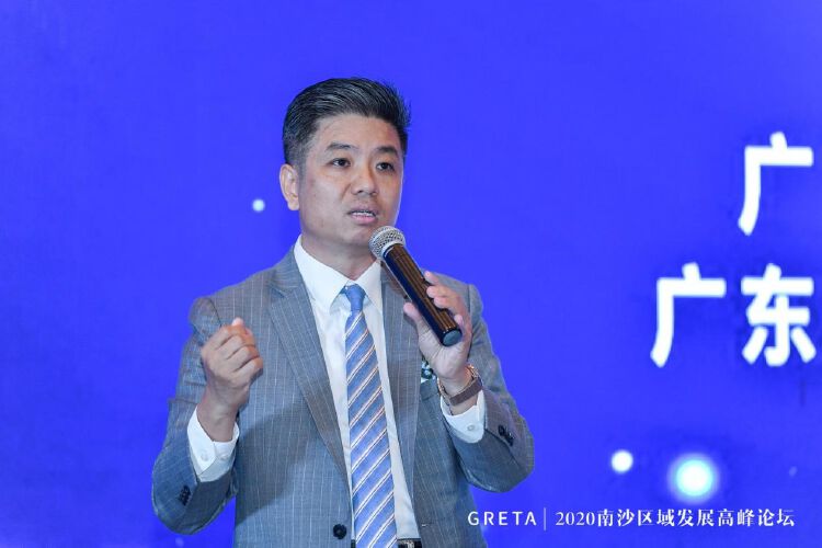 广州市房协专家委委员,广东中原地产代理有限公司项目部总经理 黄韬