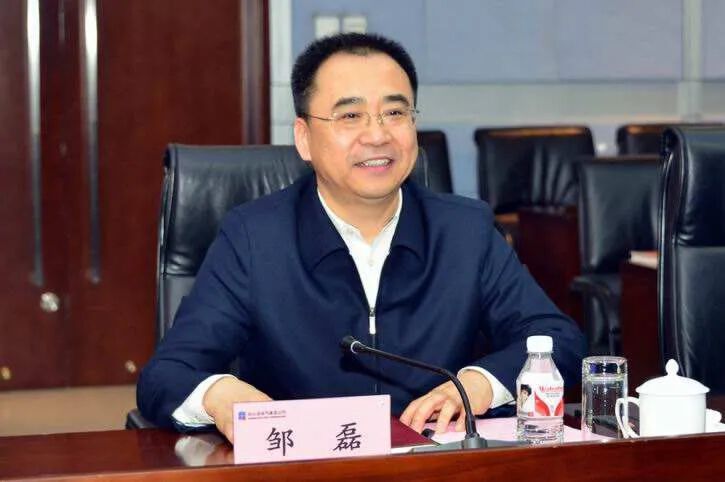 高管动态①雷军等当选2020最具影响力企业领袖②杨铮