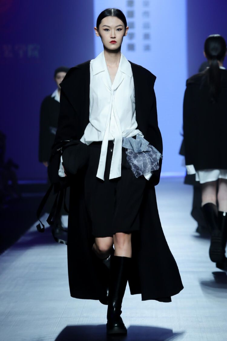 香港服装学院毕业作品展燃爆2021大学生时装周