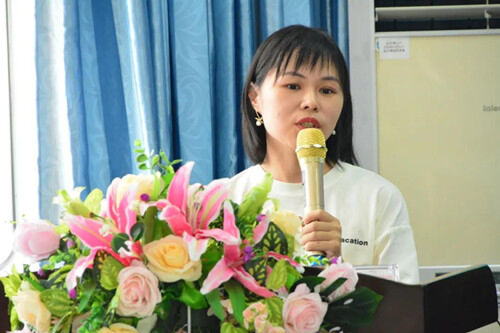 读创 原创 皇岗小学召开班主任总结暨表彰会