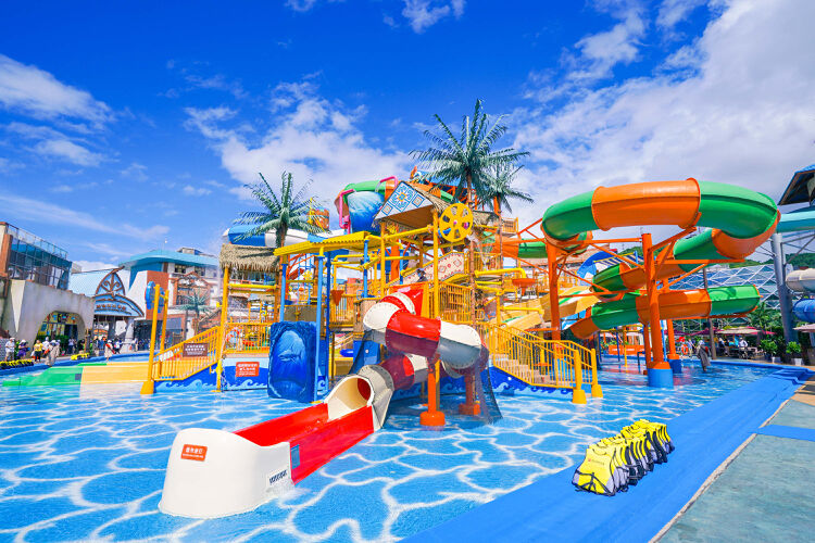 深圳最大滨海旅游度假区开门迎客,首期水世界及儿童世界开业