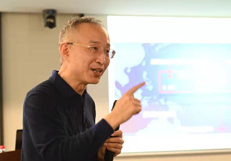 综开院可持续发展与海洋经济研究所所长胡振宇做客深商课海洋经济充满
