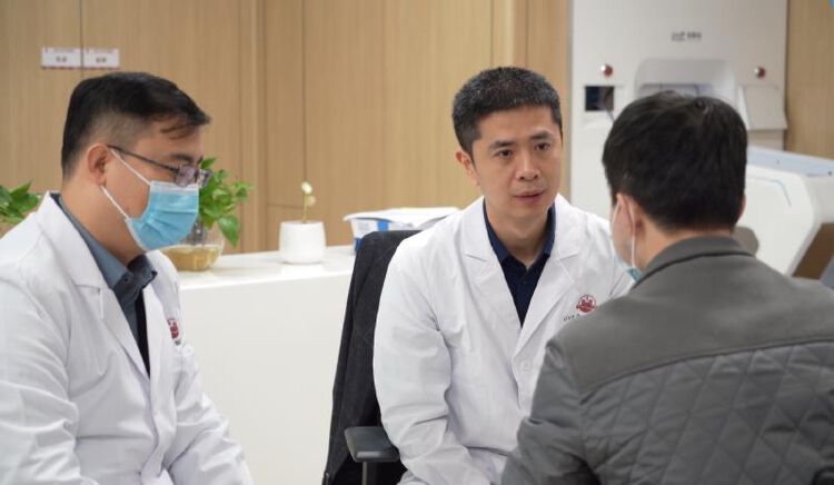 读创--【原创】深大附属华南医院成为矫形与重建专项