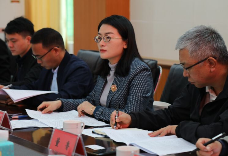 办事处主任白黎敏,副主任董鲁带队赴海丰县可塘镇调研乡村振兴帮扶