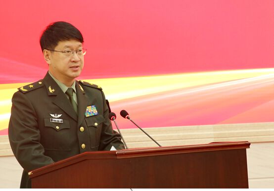王兆兵少将致辞驻香港部队少将副政治委员王兆兵向"为军法律服务中心"