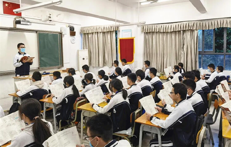 光明高级中学生命力早读课堂比赛让校园充满书香_读创客户端