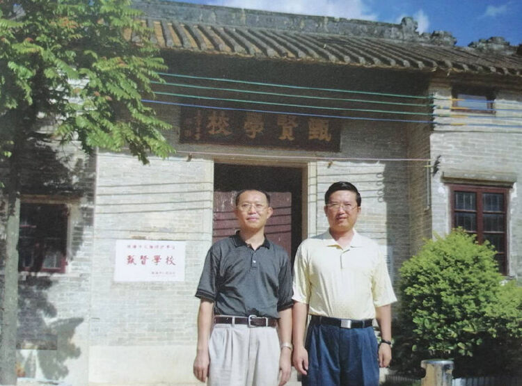 容闳:一个为未来而生活的人_读创客户端